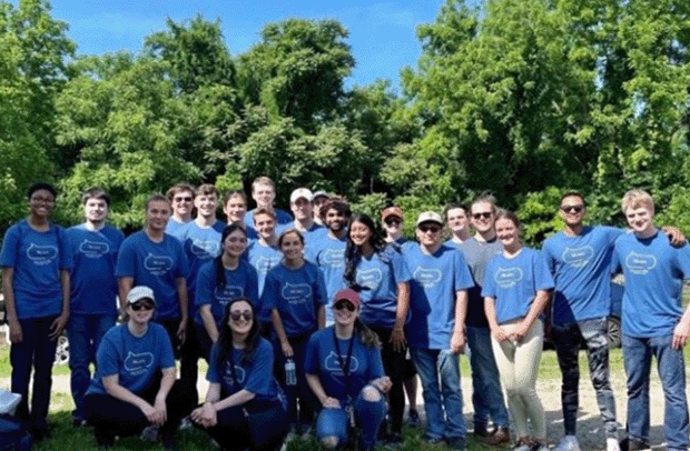 Jumpstart your career with action-learning projects at Selective.